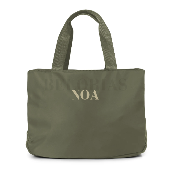 Fotografía del Bolso Marise en verde oliva, combinando estilo casual y elegancia