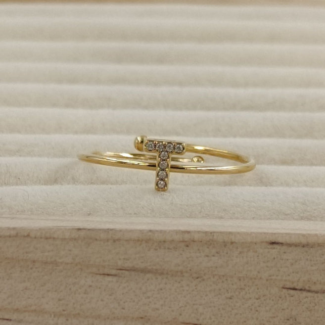 Anillo Dorado Inicial Personalizada Circonitas