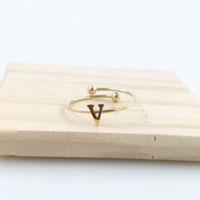 Anillo Dorado Inicial Personalizada