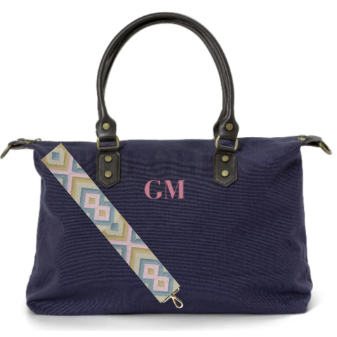 Bolso Leonardo con bordado personalizado, perfecto para sorprender con un detalle único.