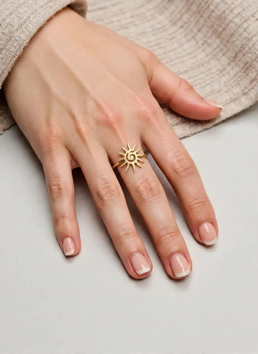 Anillo Sun Dorado sol elegante combina