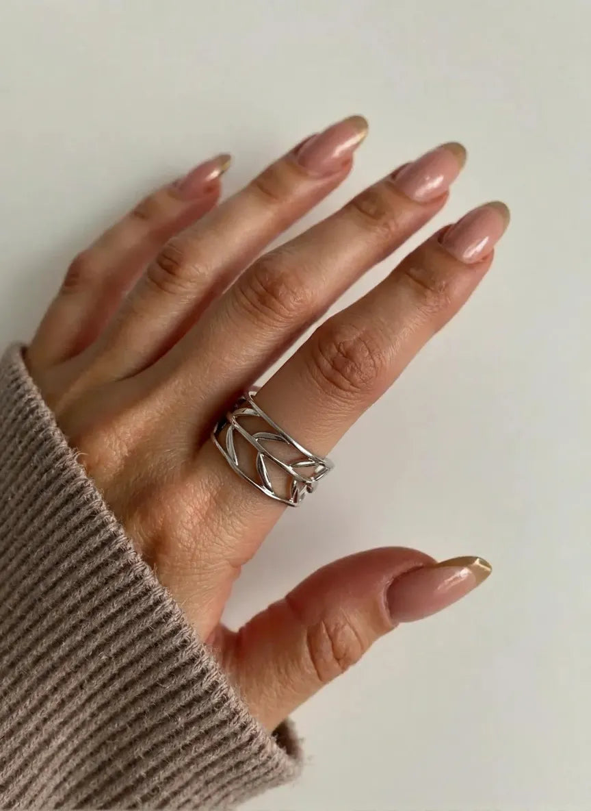 Anillo Vanima Plateado etnico mujer combina