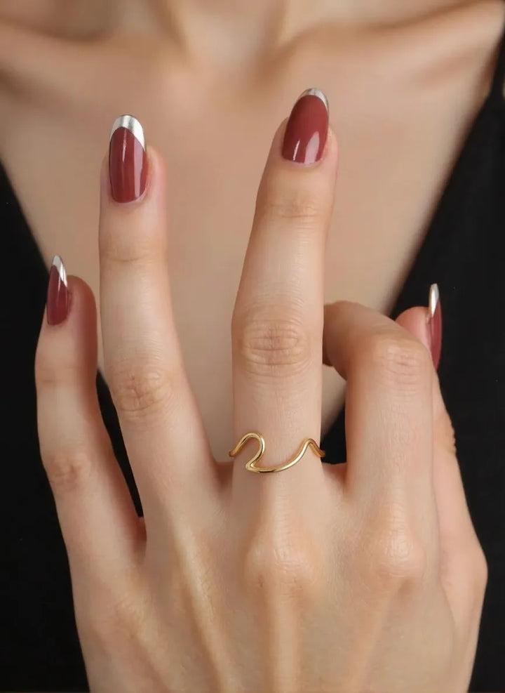 Anillo Verso Dorado estilo regalo elegancia