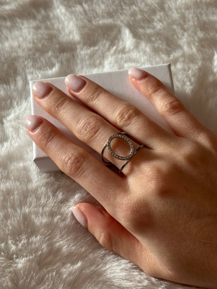 Anillo Circle Plateado Circonitas