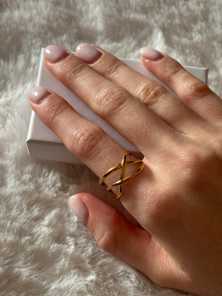 Anillo Cross Dorado