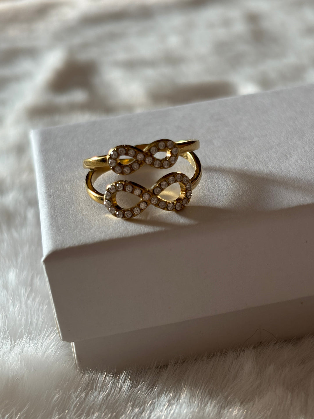 Anillo Infinity Dorado
