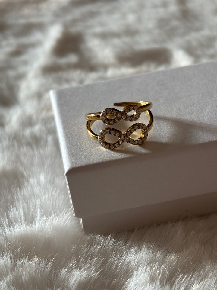 Anillo Infinity Dorado