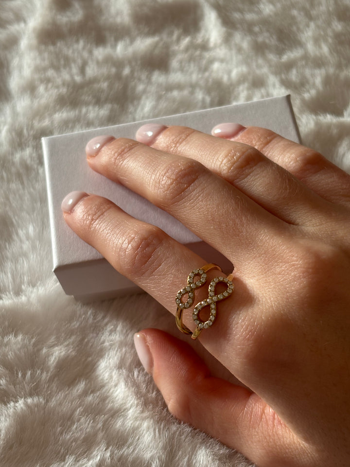Anillo Infinity Dorado
