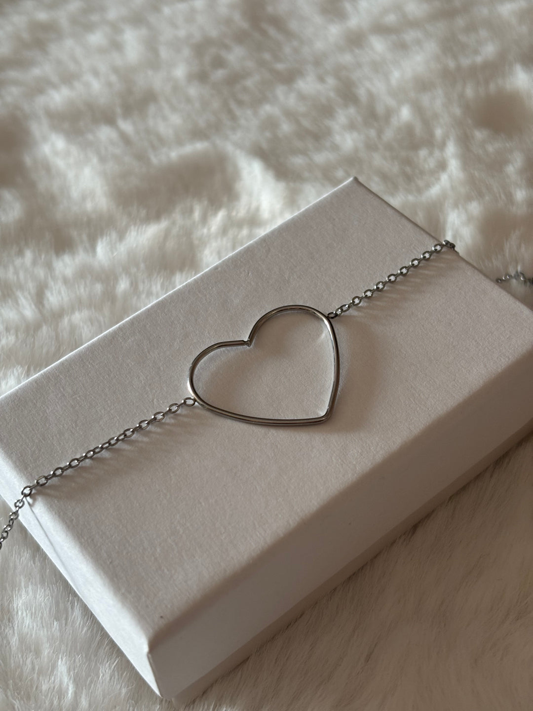 Pulsera Corazón Plateada