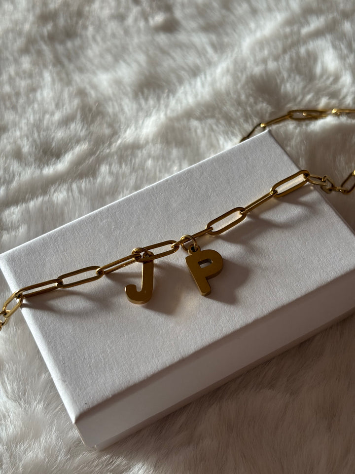 Colgante Luxury Dorado Iniciales Personalizables