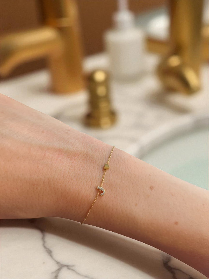 Pulsera Dorada con Inicial Personalizada