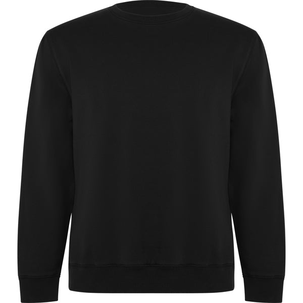 Sudadera negra con la palabra “mamá” bordada en flores junto a nombres personalizados, diseño delicado y artesanal