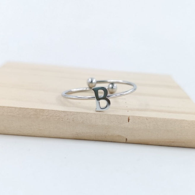 Anillo Plateado Inicial Personalizada