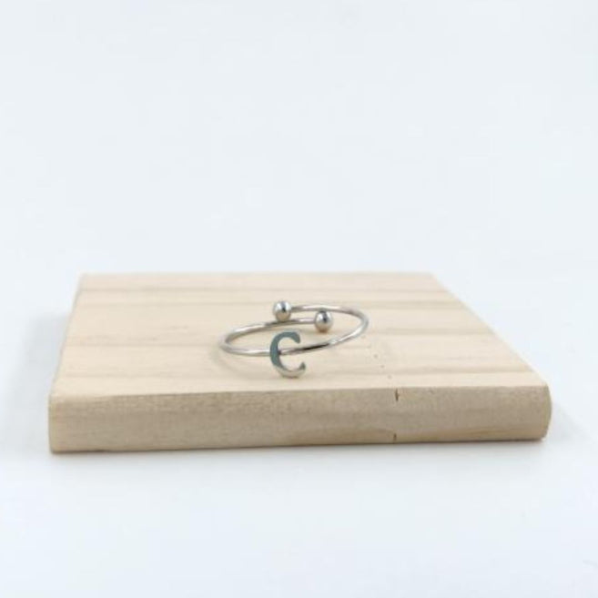 Anillo Plateado Inicial Personalizada
