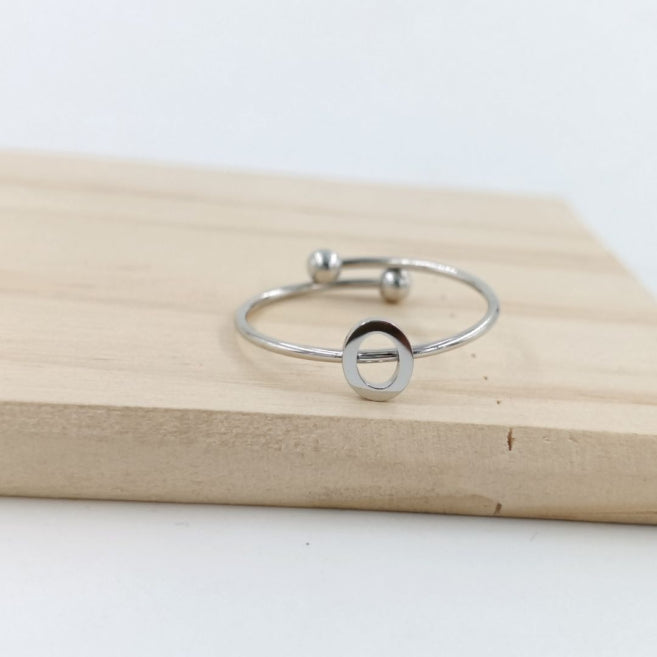 Anillo Plateado Inicial Personalizada