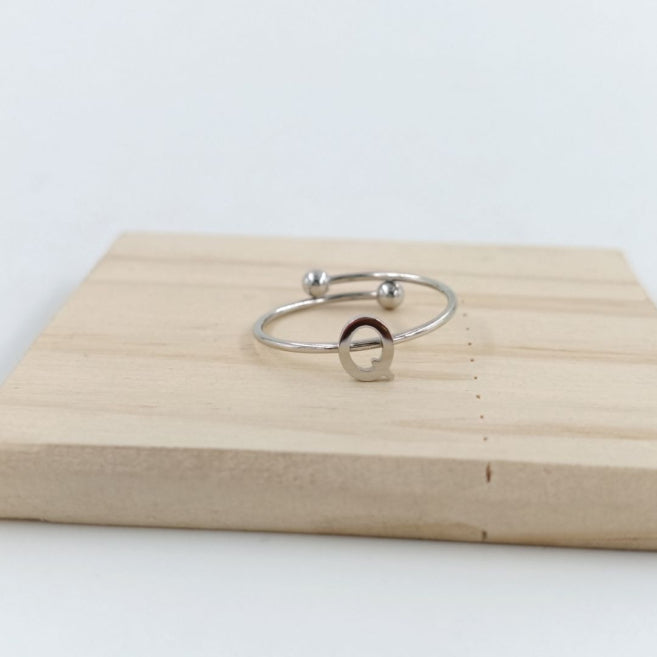 Anillo Plateado Inicial Personalizada