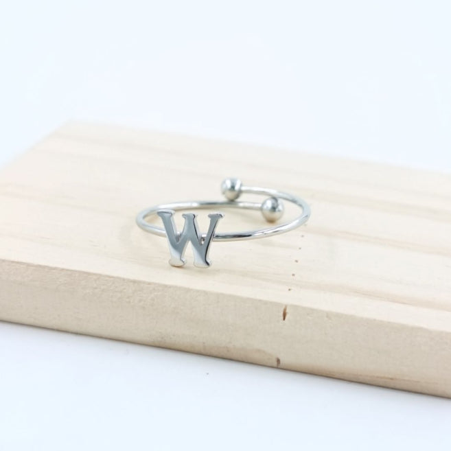 Anillo Plateado Inicial Personalizada