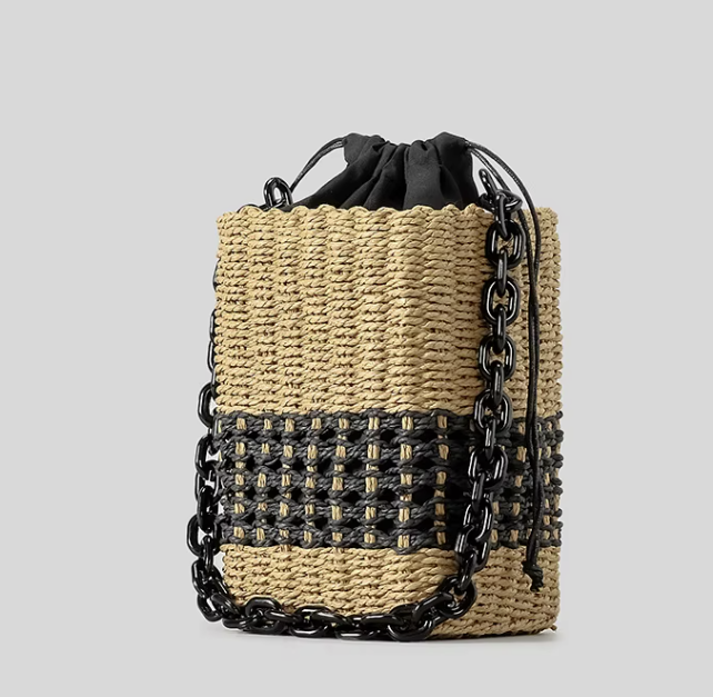 Artesanía y estilo veraniego en un solo bolso: descubre el Capazo Ubud.

