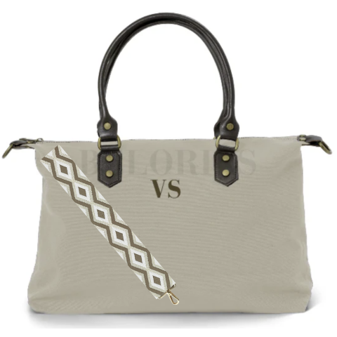 Bolso de piel Leonardo con bordado artesanal de iniciales, diseño exclusivo.