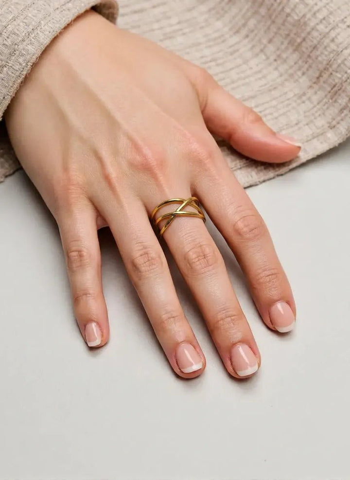 Anillo Cross Dorado - Belorias