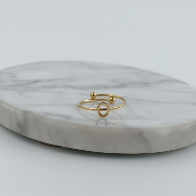 Anillo Dorado Inicial Personalizada - Belorias