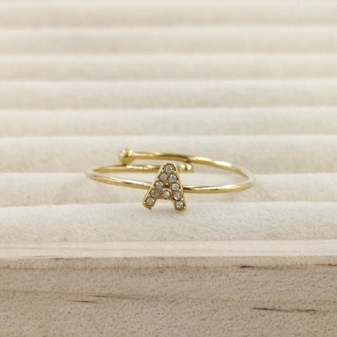 Anillo Dorado Inicial Personalizada Circonitas - Belorias