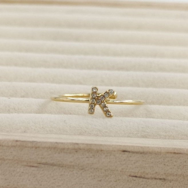 Anillo Dorado Inicial Personalizada Circonitas - Belorias