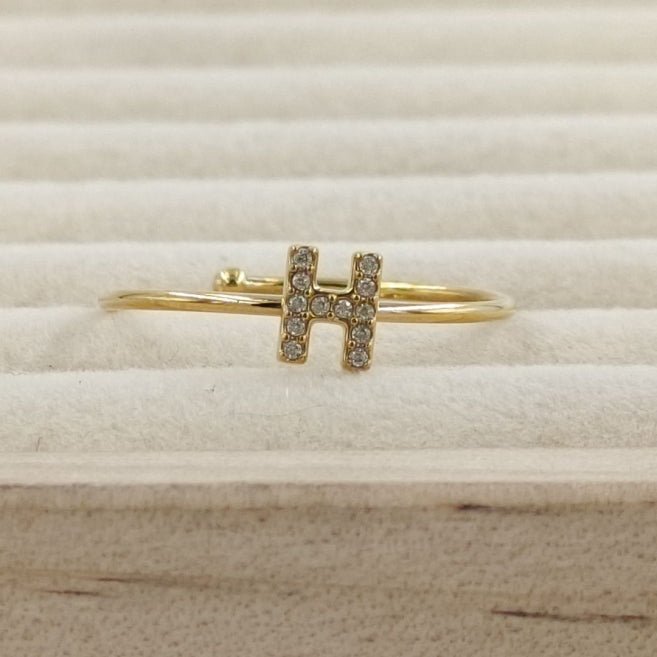 Anillo Dorado Inicial Personalizada Circonitas - Belorias