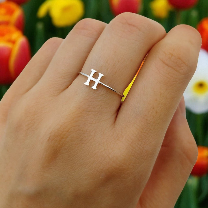Anillo Plateado Inicial Personalizada - Belorias