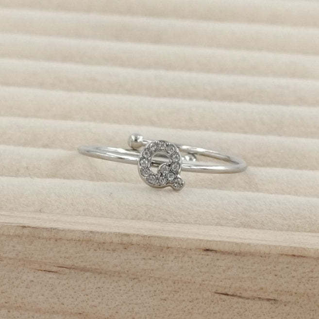 Anillo Plateado Inicial Personalizada Circonitas - Belorias