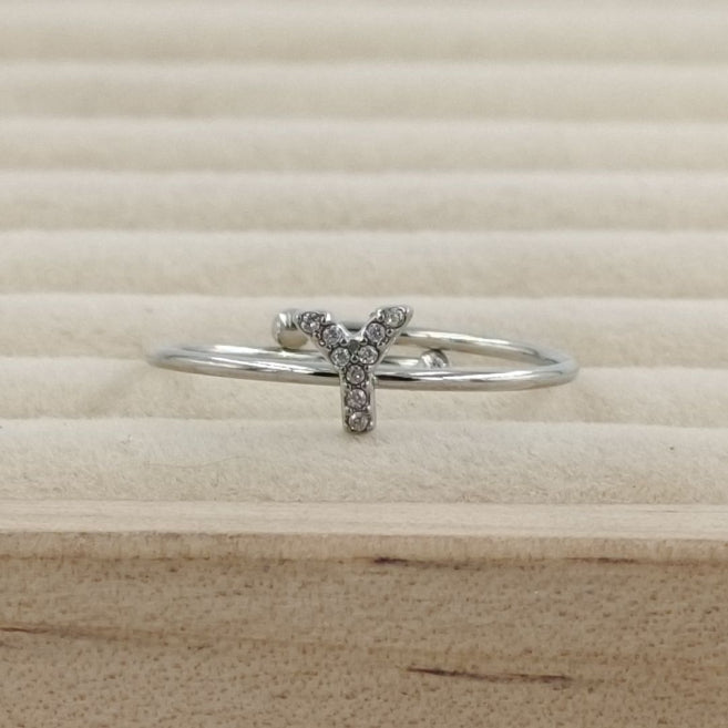 Anillo Plateado Inicial Personalizada Circonitas - Belorias