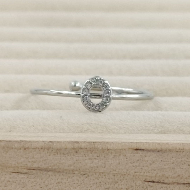 Anillo Plateado Inicial Personalizada Circonitas - Belorias