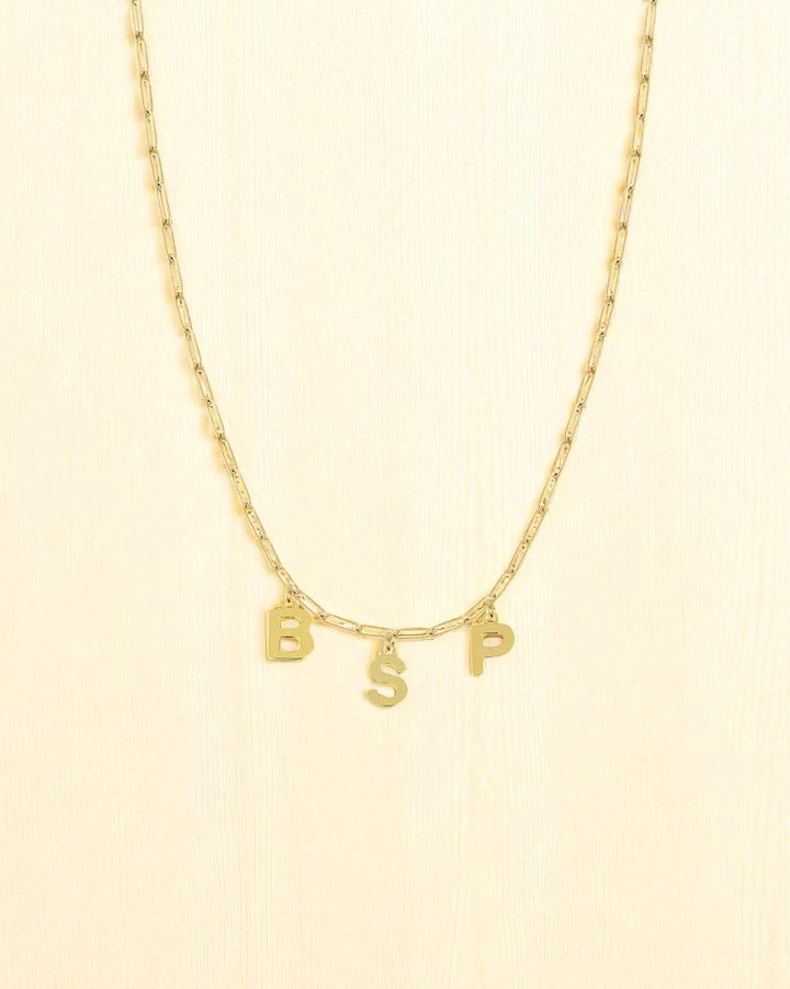 Colgante Luxury Dorado Iniciales Personalizables - Belorias