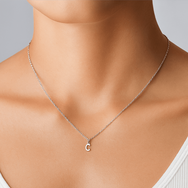 Colgante Plateado Sencillo con Inicial Personalizada-Medium - Belorias