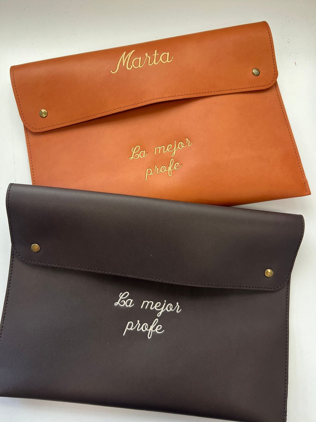 Porta Documentos/Tablet Personalizado Piel Brate - Belorias