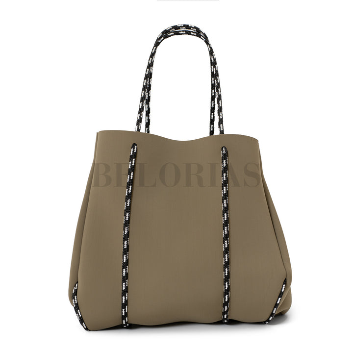Bolso Veronese de neopreno color , personalizado con iniciales bordadas, estilo moderno, ideal para regalo