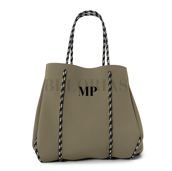 Bolso Veronese de neopreno color beige, personalizado con iniciales bordadas, estilo urbano, ideal para regalo