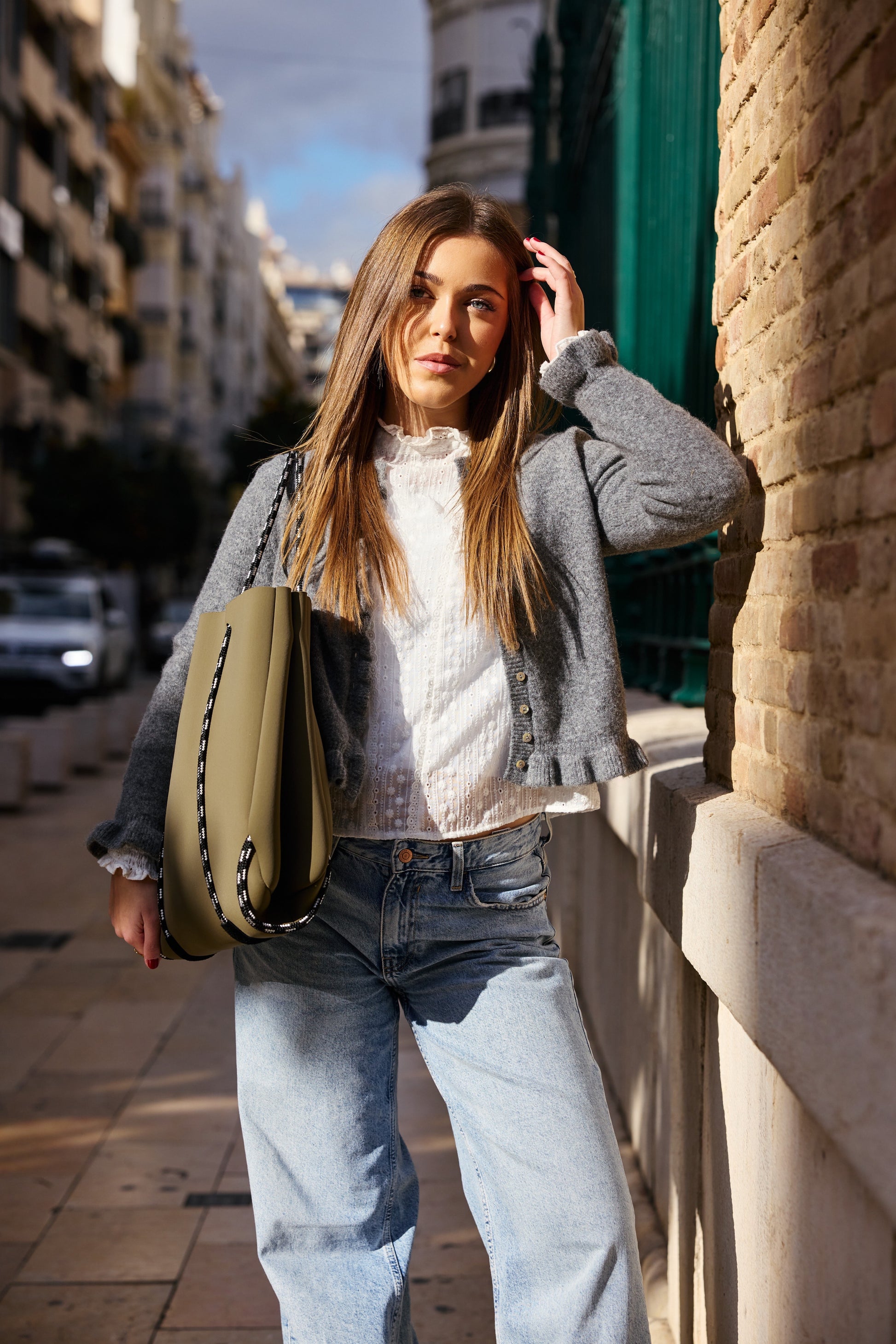 Bolso Veronese de neopreno color , personalizado con iniciales bordadas, estilo versátil, ideal para regalo