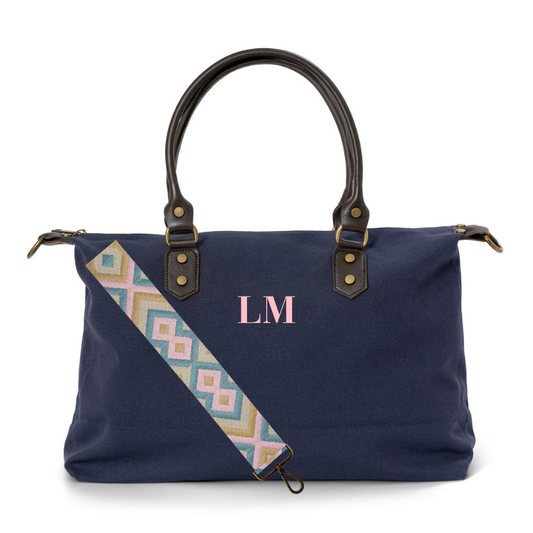 bolso_leonardo_azul_marino_bordado_iniciales_rosa_palo_bandolera_rosa_azul