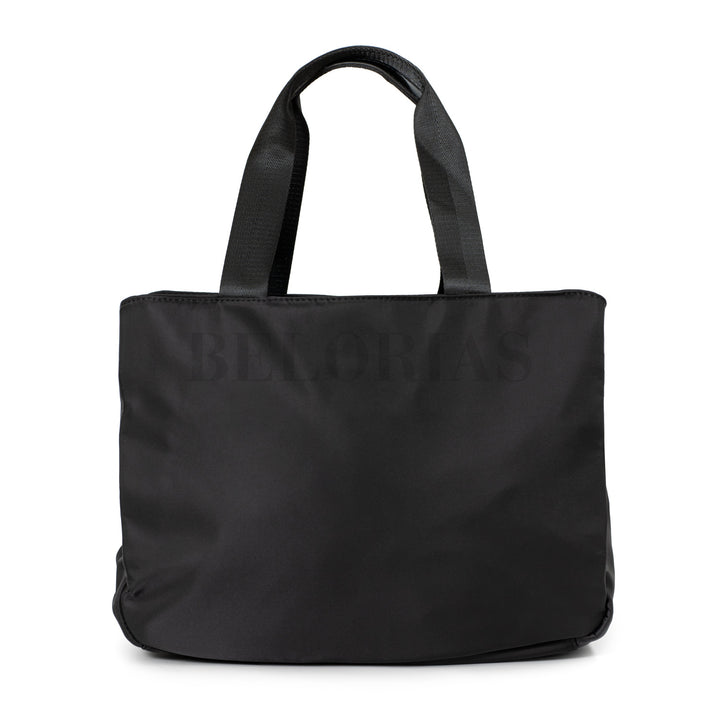 Vista del Bolso Marise en negro, combinando exclusividad y funcionalidad


