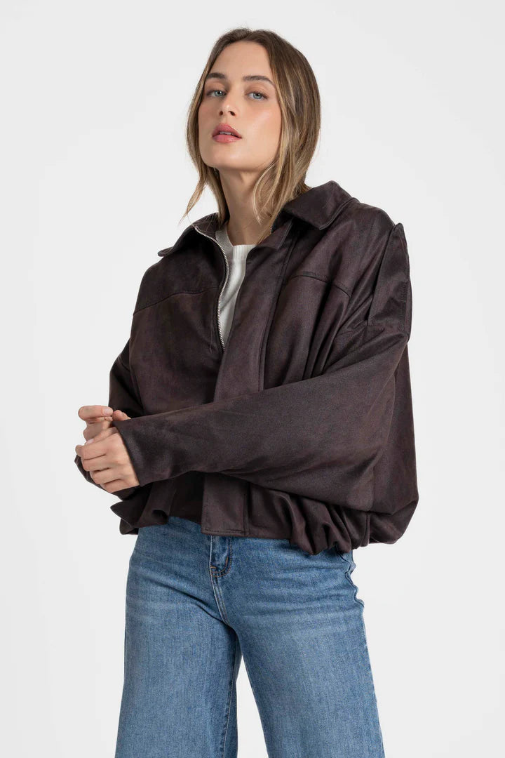 Chaqueta marrón de ante sintético con cierre de cremallera