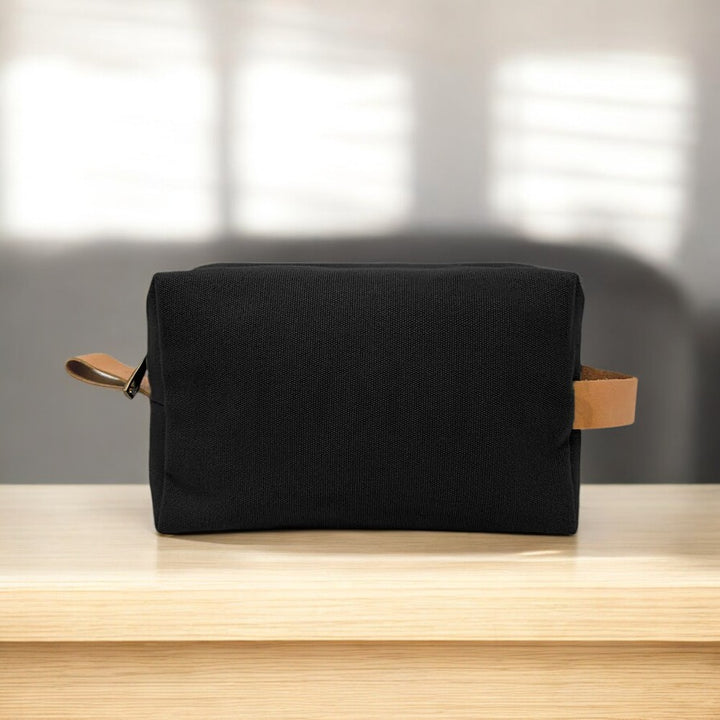 Neceser chic que combina moda y funcionalidad para el día a día

